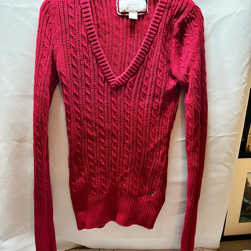 American Eagle Outfitters Deep Cherry Red‎ V-Neck Cable knit Sweater Y2K